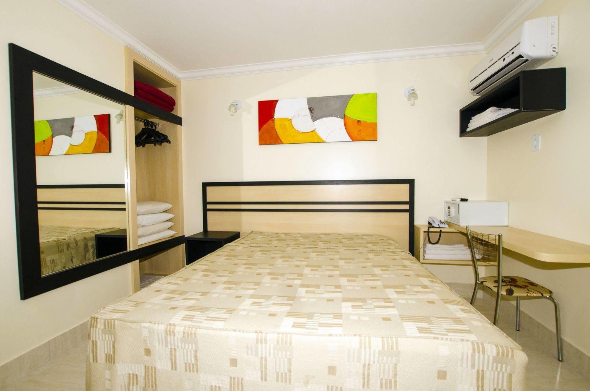 Di Roma Resorts - Reis Imoveis カルダス・ノバス エクステリア 写真